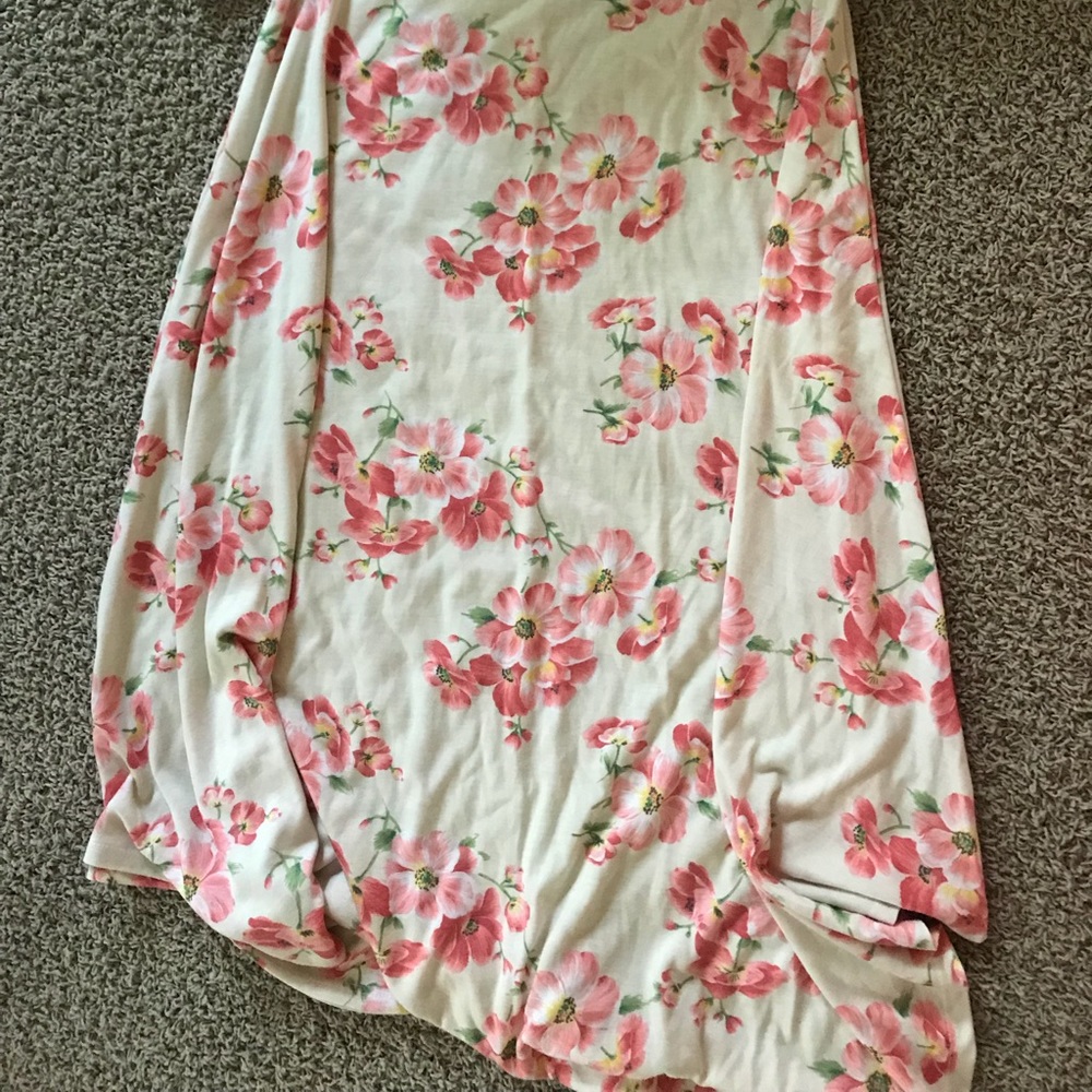 Light Yellow Floral Dress - Picture 2 of 3